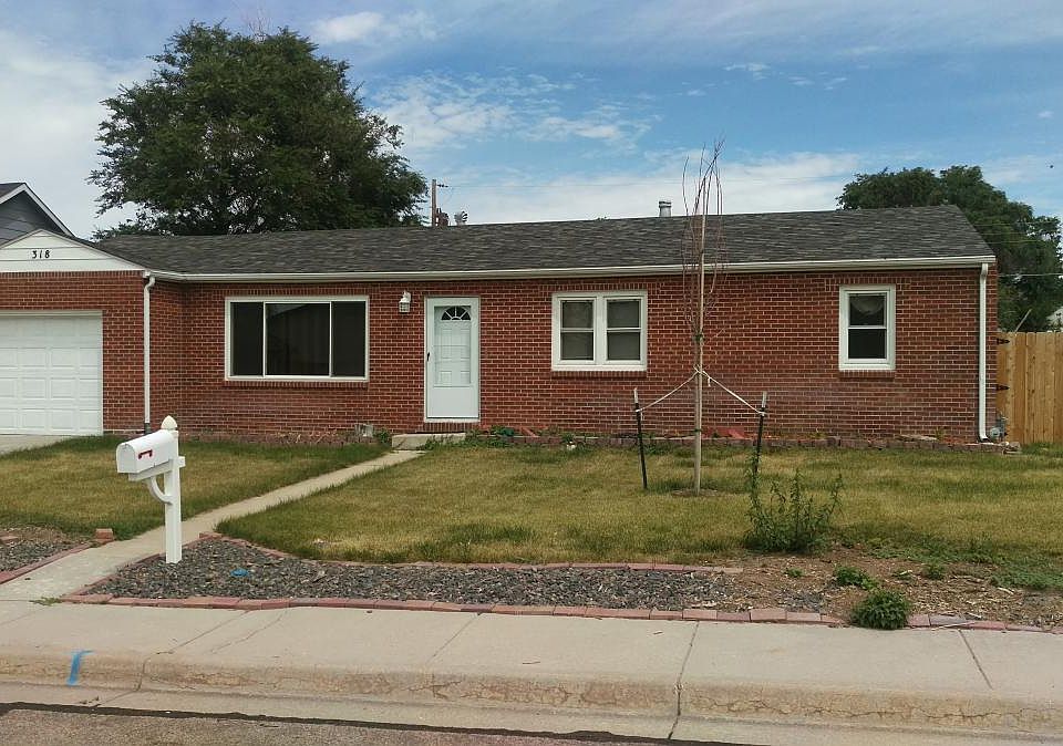 318 Custer St