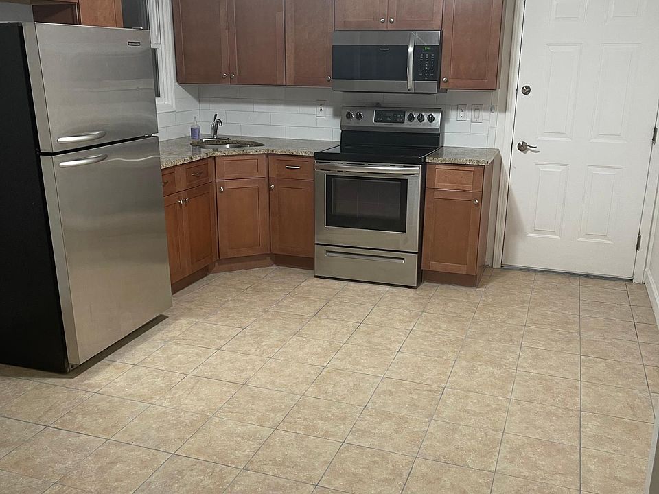 1st image of 226 Cook Ave Floor Basement