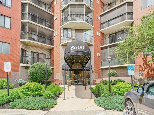 6500 Woodlake Dr APT 702, Richfield, MN 55423