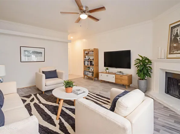9707 Richmond Ave APT 109, Houston, TX 77042