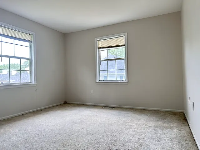 1701 Buckingham Cir — Photo 10