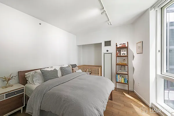 Sold by Halstead Real Estate | media 5