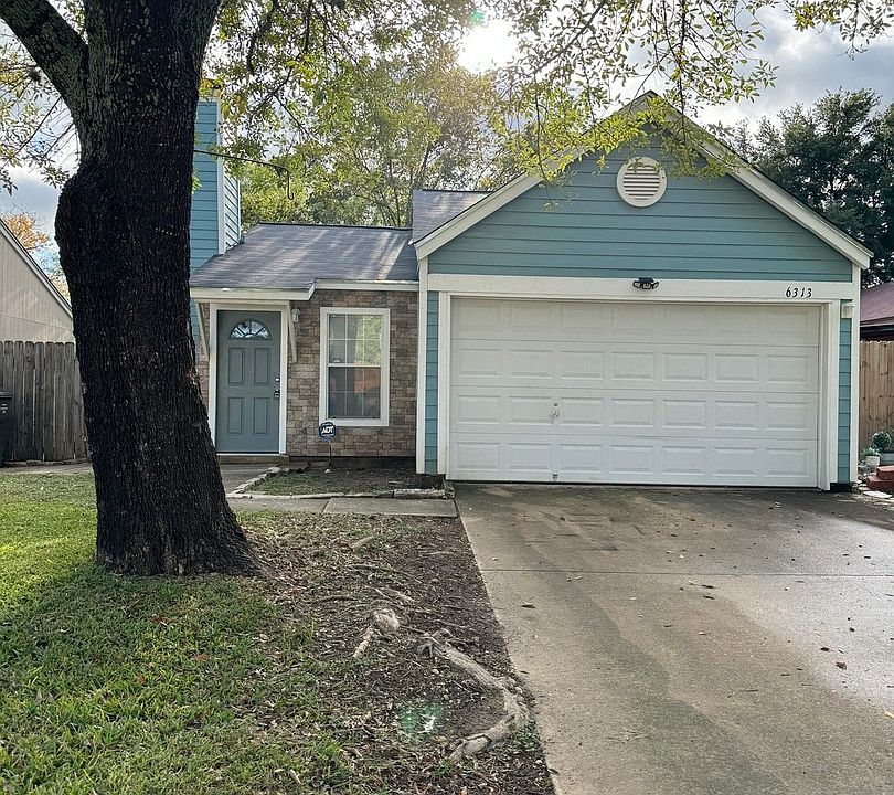 1st image of 6313 Village Club