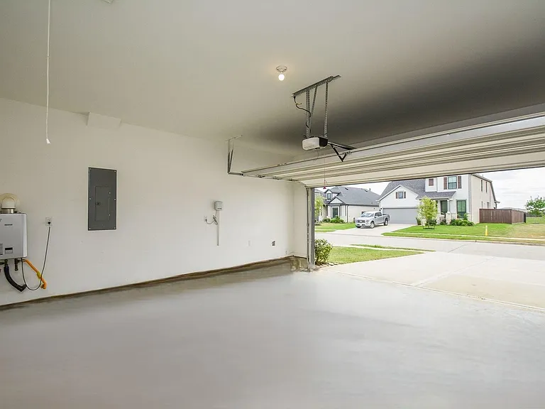 18134 Sonresa Way — Photo 30