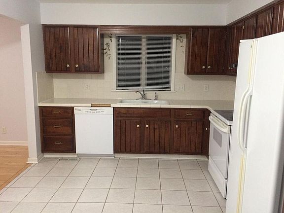 3rd image of 2114 Laporte Ave