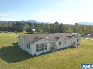 483 W Runnion Rd, Sequim, WA 98382