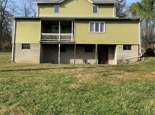 513 Greenhills Rd, Herminie, PA 15637
