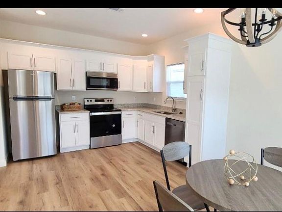 3rd image of 8431 Caminitti Ln #72