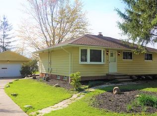 6960 Fry Rd, Middleburg Heights, OH 44130