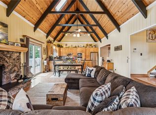 200 Birchwood Dr, Lake Arrowhead, CA 92352