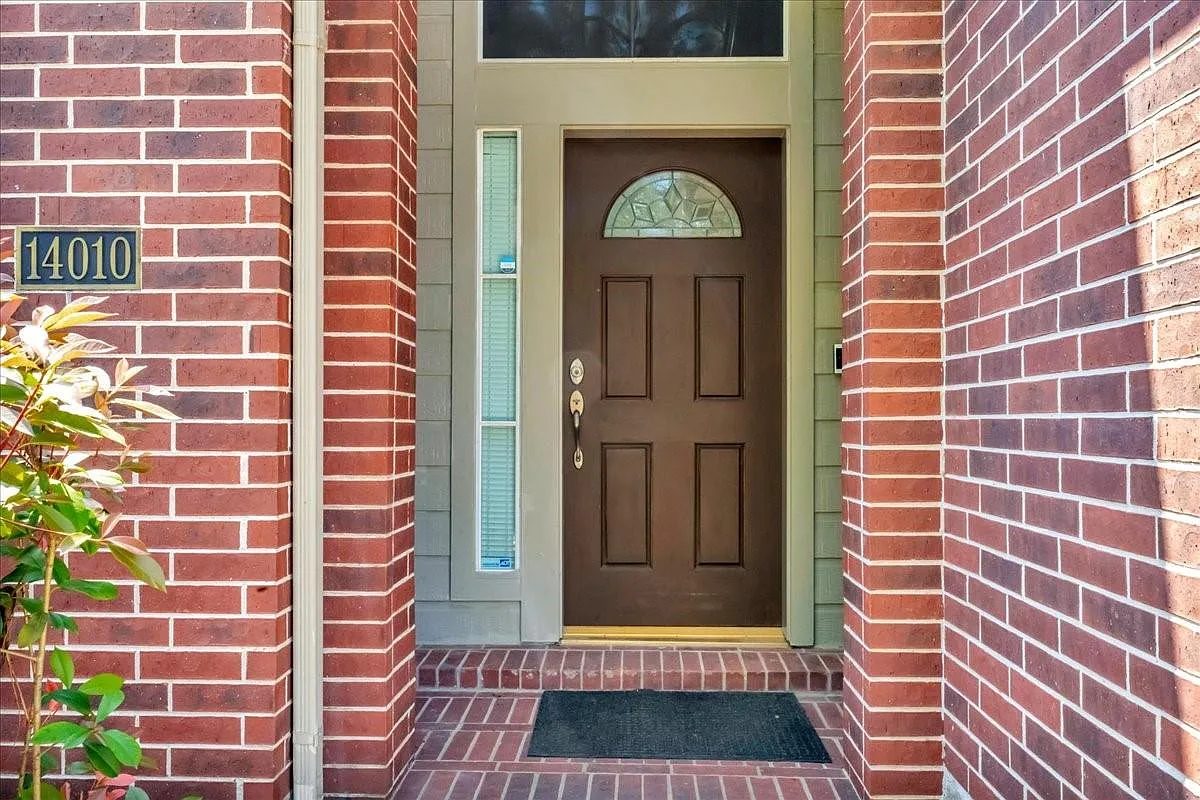 3 bed, 2.5 bath, 2488 sqft, $2,695 — Photo 4