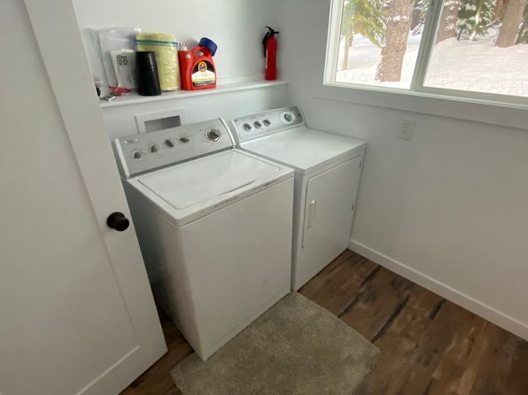 2161 Pinewood Dr, South Lake Tahoe, CA 96150