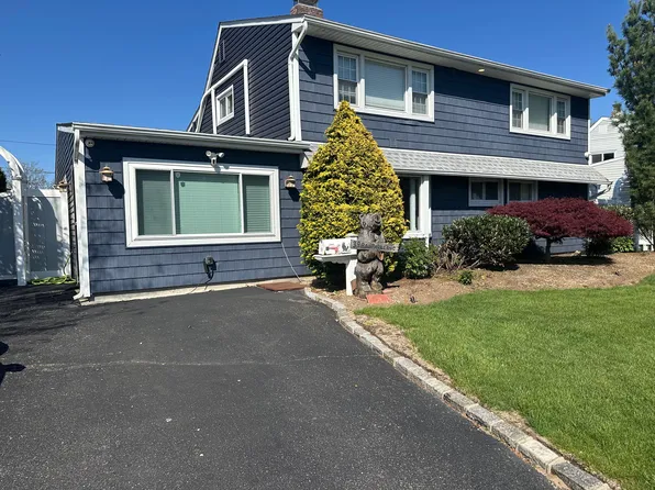 (undisclosed Address), Hicksville, NY 11801