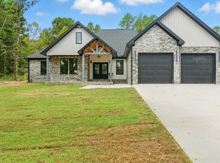 1004 Parkside Dr, Redfield, AR 72132