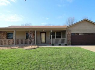 2760 Flameglow Dr, Saint Louis, MO