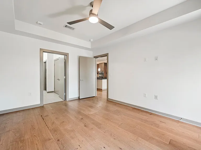 3600 S Lamar Blvd #213 — Photo 17