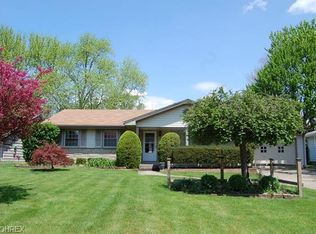 398 Ridgefield Ave, Youngstown, OH 44512