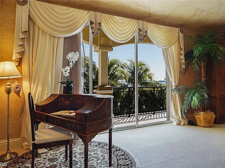 232 Bayshore Dr — Photo 12