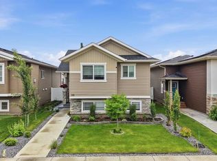98 S Livingston Close, Red Deer, AB T4R 0S8