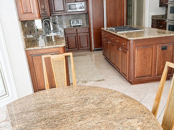 4th image of 1340 Kimmer Ct