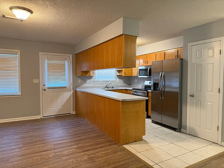 2295 Jordon Ave — Photo 16