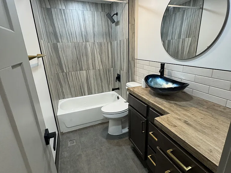 534 Lee St — Photo 3