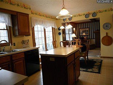 2nd image of 32272 Walnut Ct