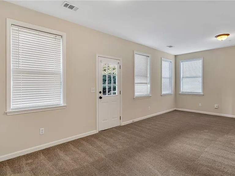 6174 Indian Wood Cir SE — Photo 31
