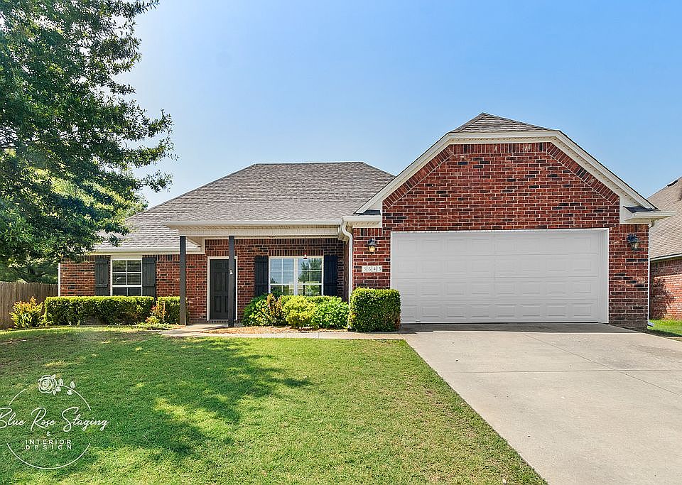 1st image of 3643 W Donnington Dr