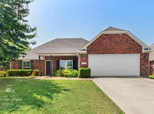 3643 W Donnington Dr, FAYETTEVILLE, AR 72704