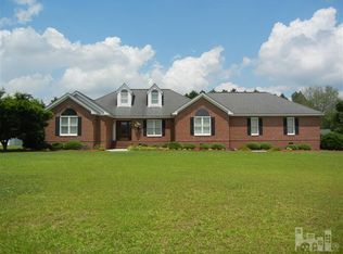 108 Azalea Ln, Wallace, NC 28466