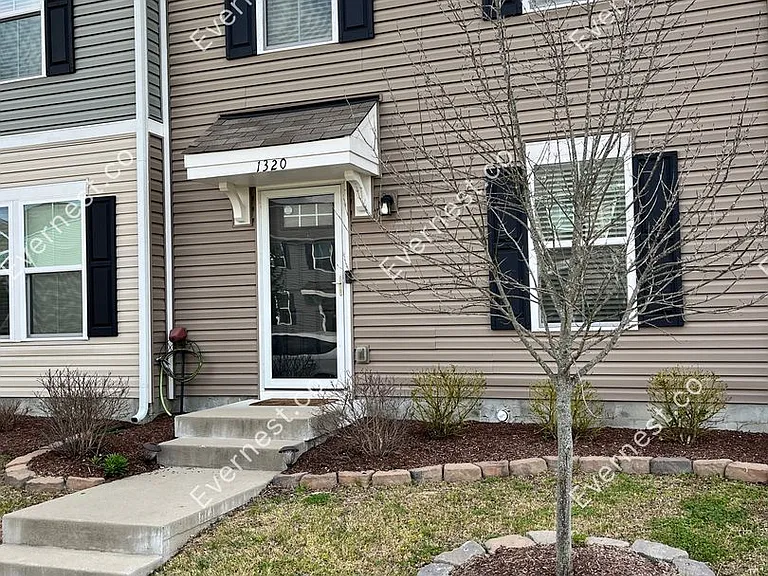 1320 Havenbrook Dr — Photo 2