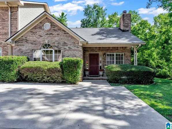 637 Parkside Cir, Helena, AL 35080