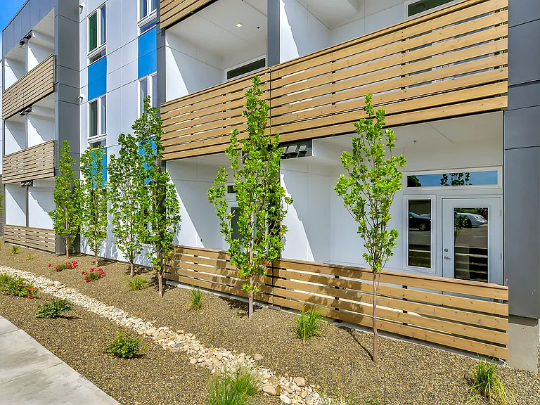Parkway Apartments — Photo 17