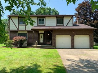 2070 Skyview Ln, Kent, OH 44240