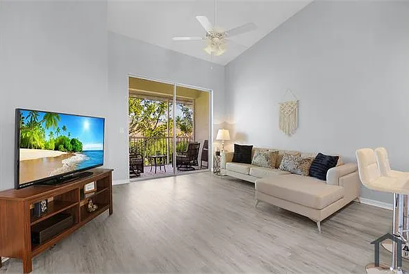 4247 Liron Ave #201 — Photo 3