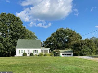 10607 Old Marsh Rd, Bealeton, VA 22712