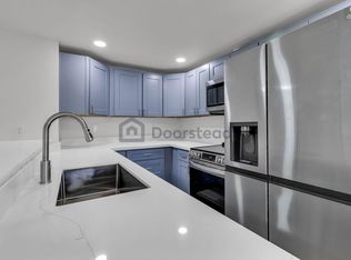 7016 16th Ave SW, Seattle, WA 98106