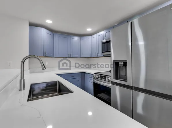 7016 16th Ave SW, Seattle, WA 98106