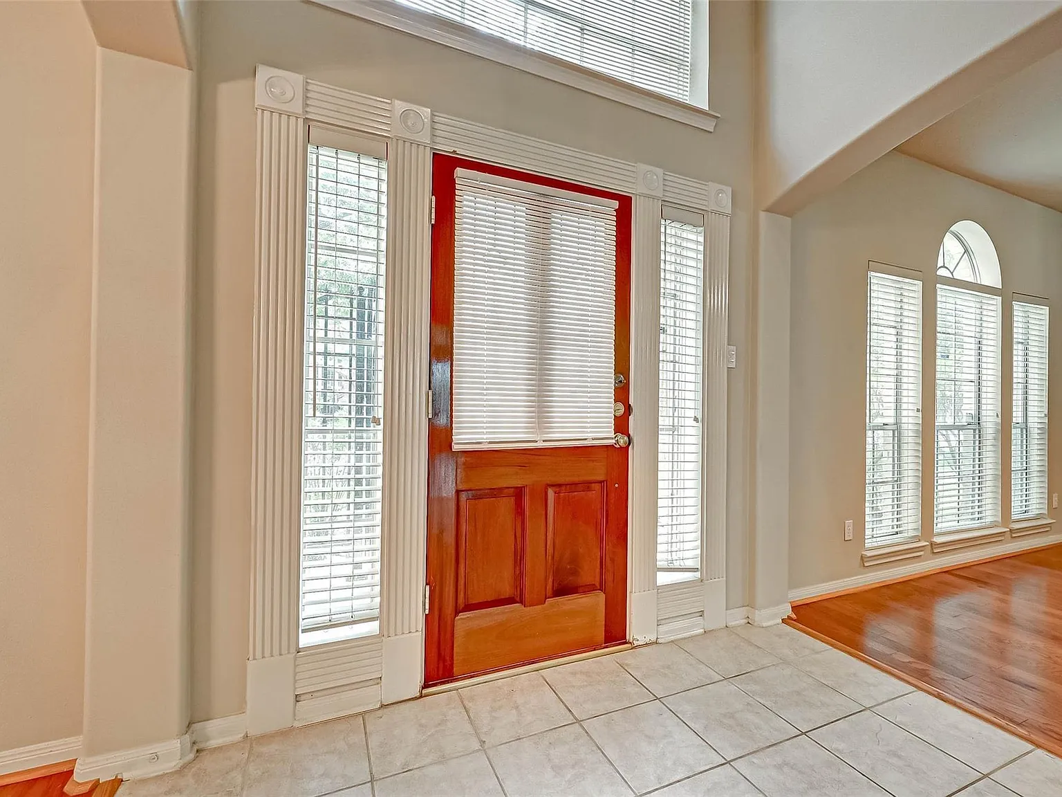 4 bed, 3.5 bath, 3045 sqft, $2,980 — Photo 3