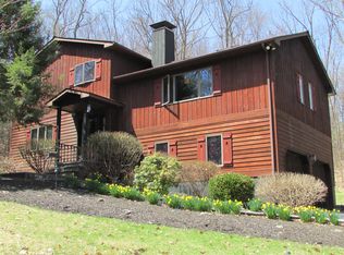 9 Margaret Dr, Hopewell Junction, NY 12533