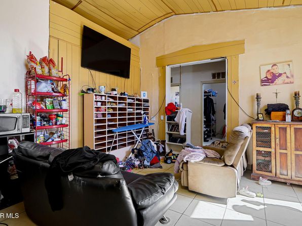 el-paso-texas-448201598 picture