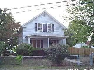 1st image of 70 Ferris Ave