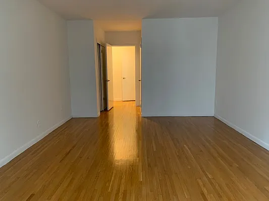 Rented by Compass | media 10