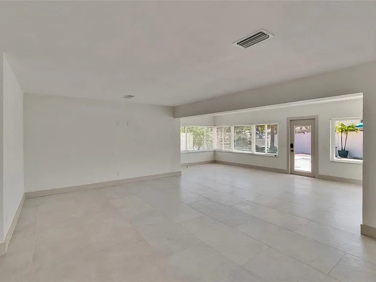 1492 Sea Gull Dr S — Photo 12
