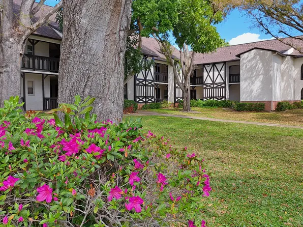 420 N Bayshore Blvd APT 207, Clearwater, FL 33759