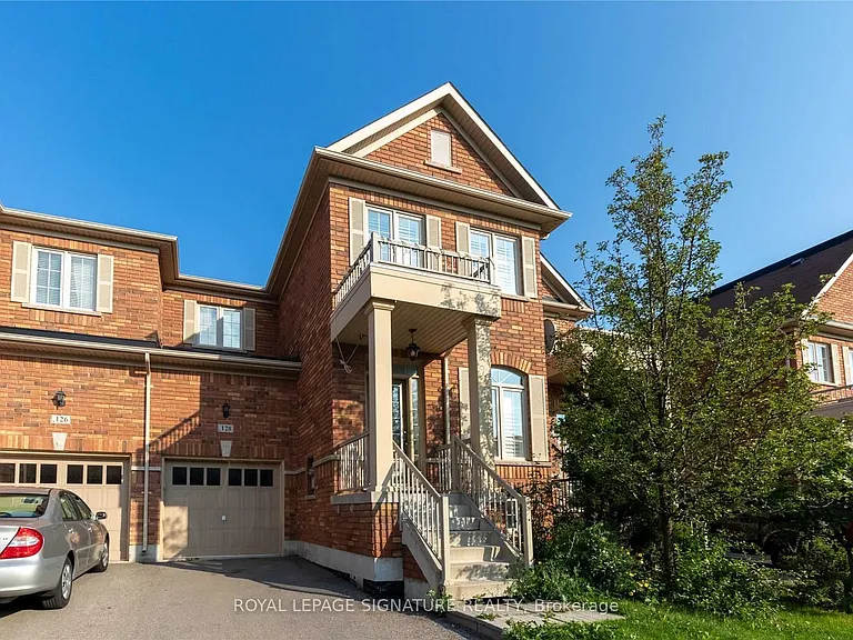 128 Holmes Cres — Photo 1