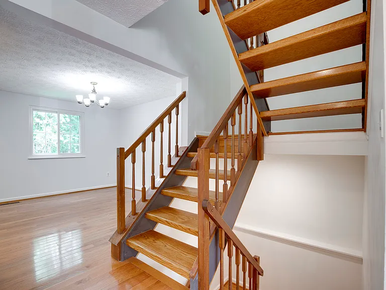 1604 Barnstead Dr — Photo 8