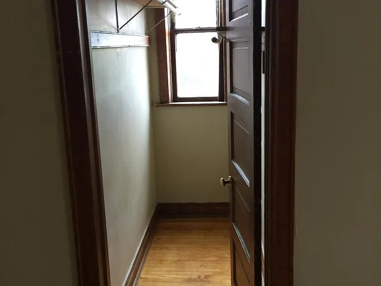 2846 W 21st St #2R — Photo 5