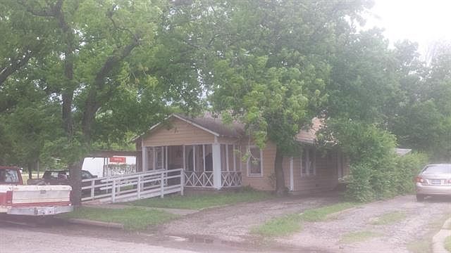 1st image of 111 N Nueces St